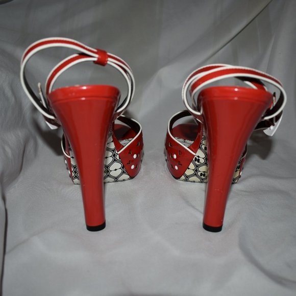 Harajuku Lovers Red Heart High Heels Size 10 - Picture 3 of 7